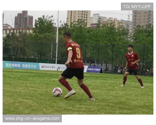 足球联赛在青训扶持中推动俱乐部间人才互换与联合竞赛平台，足球俱乐部青训招生